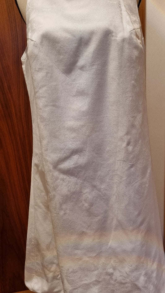 Ärmelloses Kleid in A-Linie