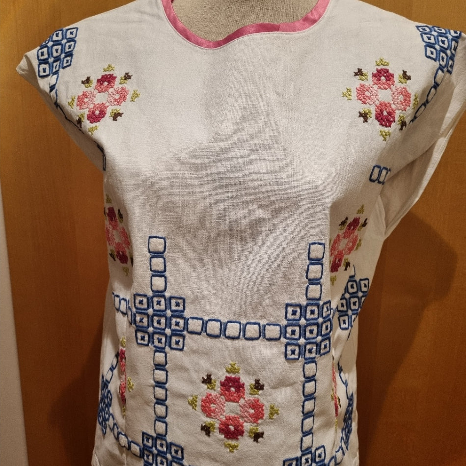 besticktes Top